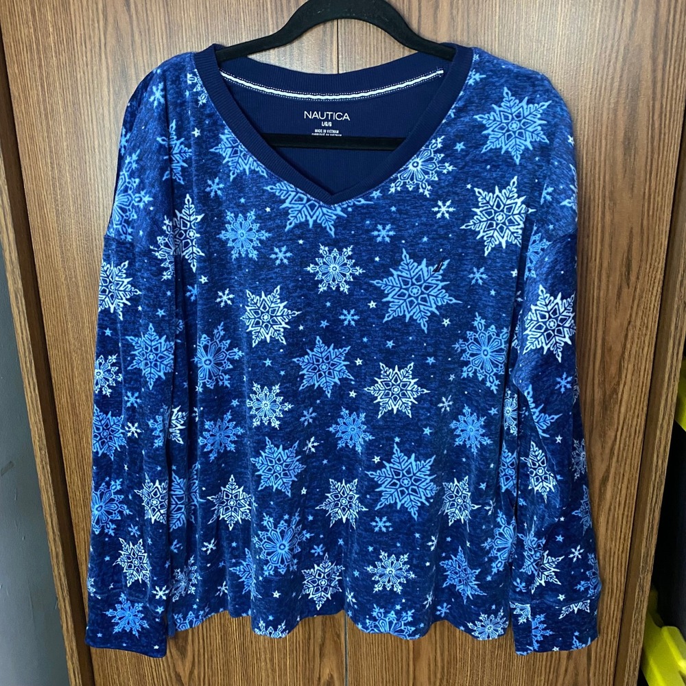 Nautica Snowflake Sleep Top Women Large Blue Long Sleeve V-Neck Cozy Tee